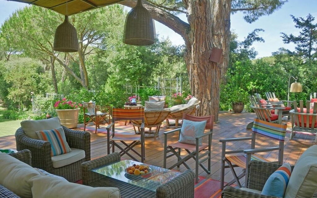 Villa Bibbona: all'aperto, Balcone / Terrazza / Patio, Estate, Esterni, Giardino, Piscina, Primavera