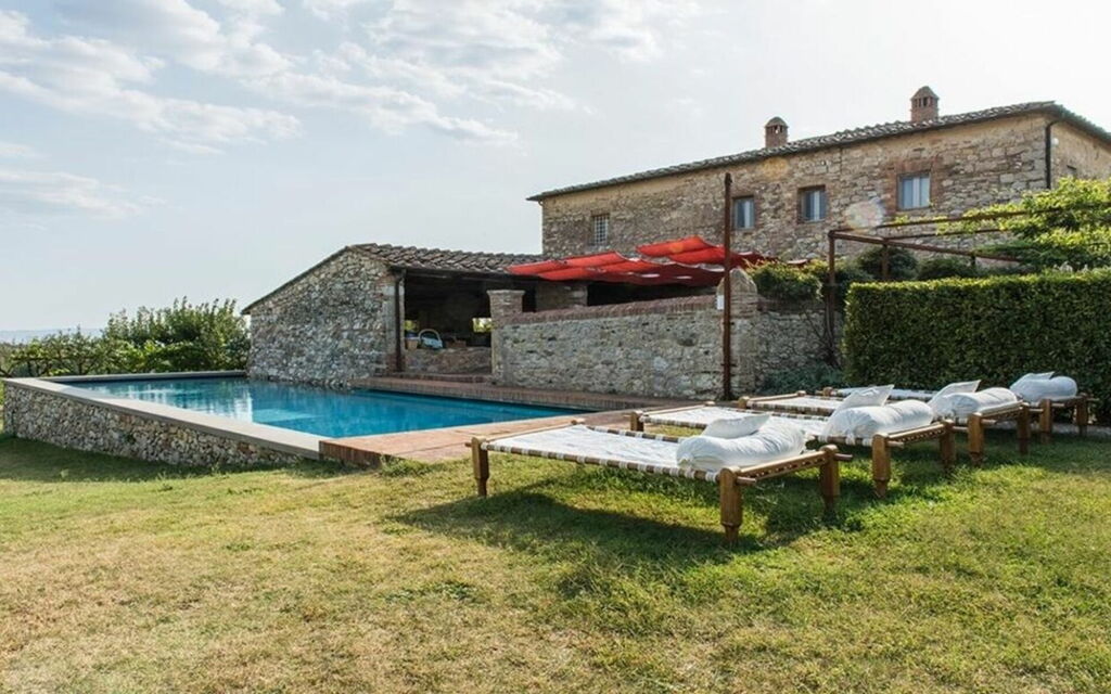 Villa Castello: Attività, Balcone / Terrazza / Patio, Caratteristiche, Estate, Esterni, Giardino, Piscina, Primavera, Servizi
