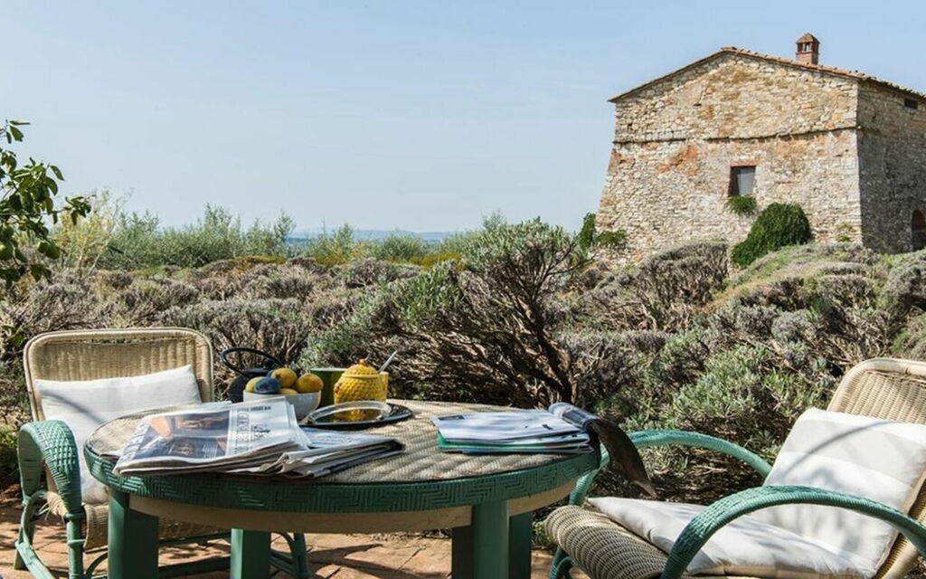 Villa Castello: Attività, Balcone / Terrazza / Patio, Caratteristiche, Estate, Esterni, Giardino, Piscina, Primavera, Servizi