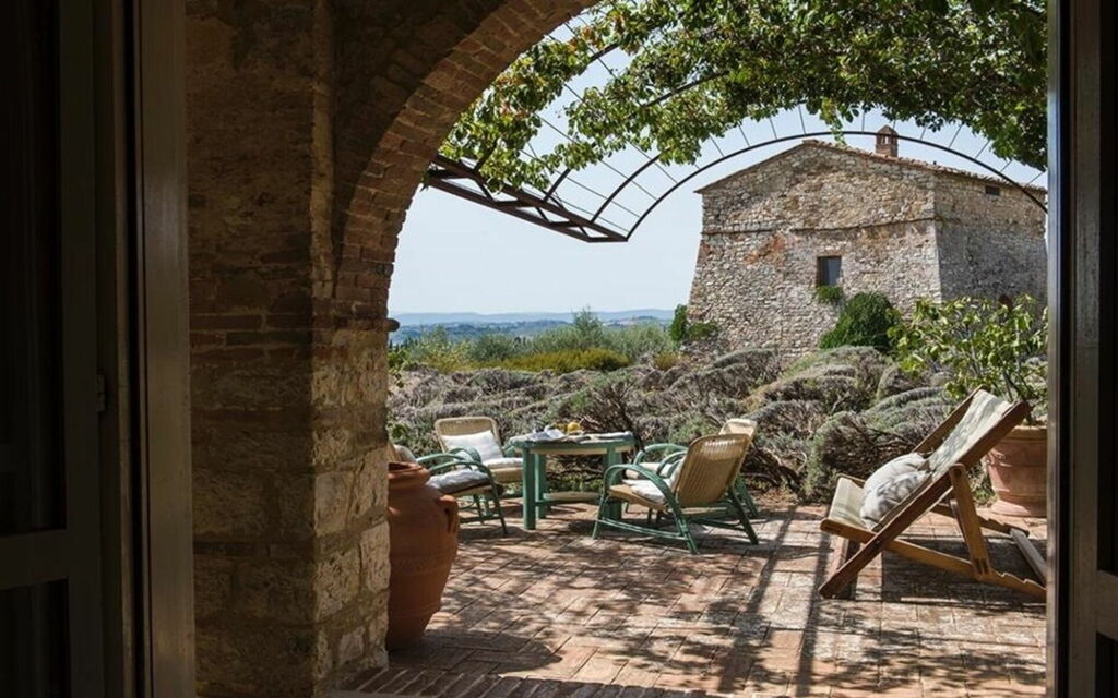 Villa Castello: Attività, Balcone / Terrazza / Patio, Caratteristiche, Estate, Esterni, Giardino, Piscina, Primavera, Servizi