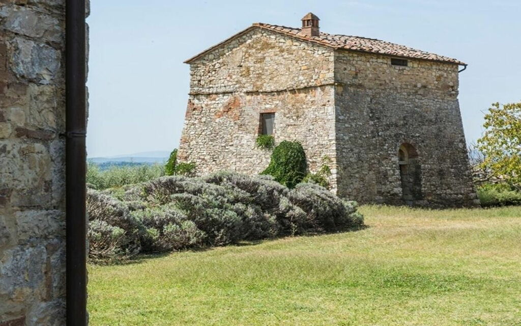 Villa Castello: Attività, Balcone / Terrazza / Patio, Caratteristiche, Estate, Esterni, Giardino, Piscina, Primavera, Servizi