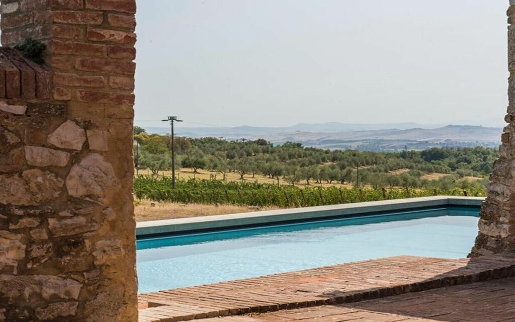 Villa Castello: Attività, Balcone / Terrazza / Patio, Caratteristiche, Estate, Esterni, Giardino, Piscina, Primavera, Servizi