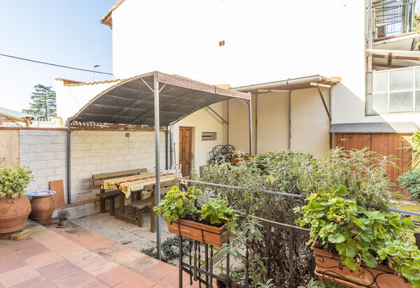 Donizetti Escape: Giardino