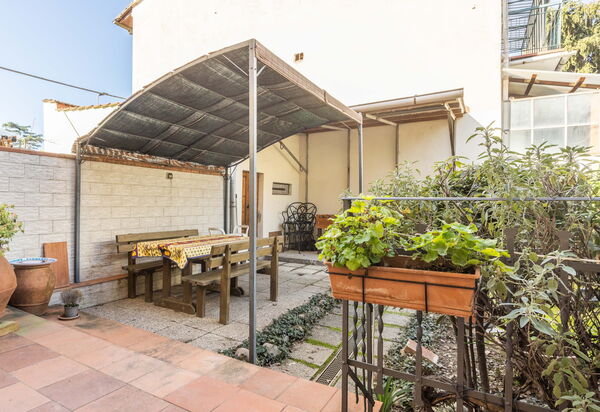 Donizetti Escape: Giardino