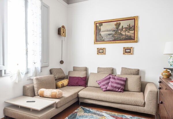 Donizetti Escape: Attività, Balcone / Terrazza / Patio, Entrata Principale, Estate, Primavera, Servizi