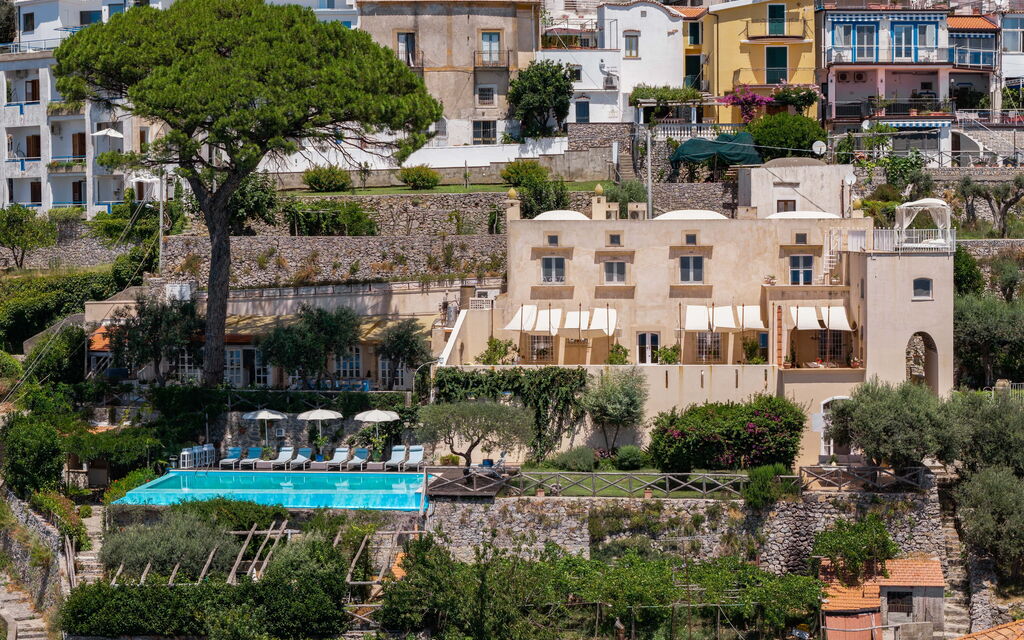 Villa Manieri: Building Exterior, Facilities, Pool, Spring, Summer, Wellness