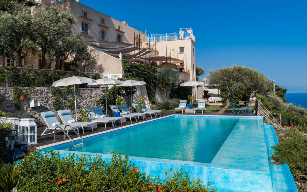 Villa Manieri: Building Exterior, Facilities, Pool, Spring, Summer, Wellness