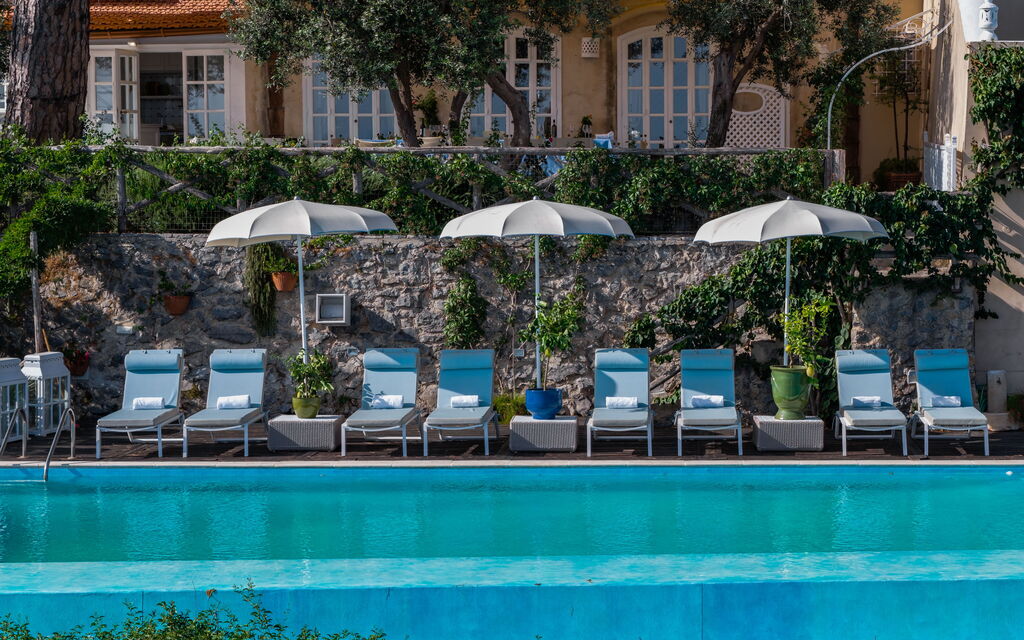 Villa Manieri: Building Exterior, Facilities, Pool, Spring, Summer, Wellness