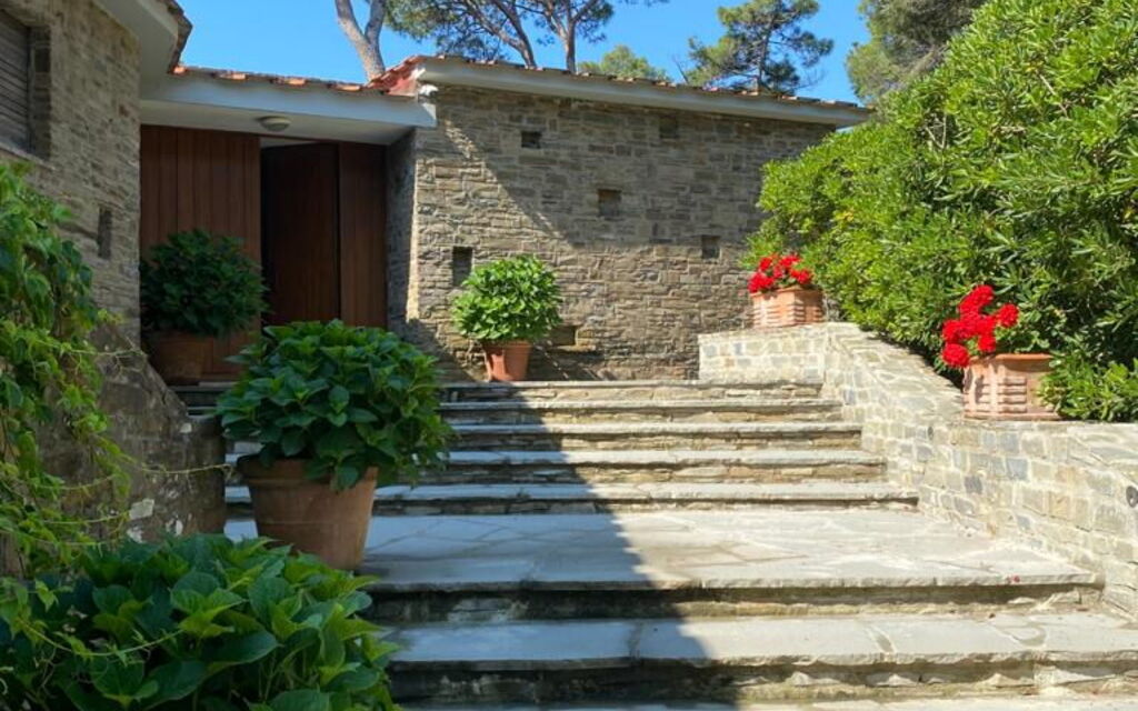 Villa Rocchetta: Benessere, Estate, Esterni, Giardino, Piscina, Primavera