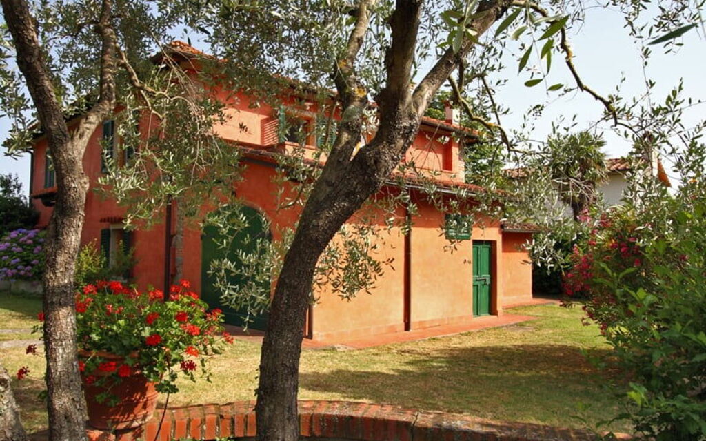 Villa Figline: Activities, Building Exterior, Main Entrance, Spring, Summer