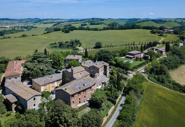 Villa Dal Ponte: Amenities, Balcony / Terrace / Patio, Building Exterior, Garden, Hot Tub, Pool, Spring, Summer, Wellness