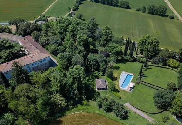 Villa Dal Ponte: Amenities, Balcony / Terrace / Patio, Building Exterior, Garden, Hot Tub, Pool, Spring, Summer, Wellness