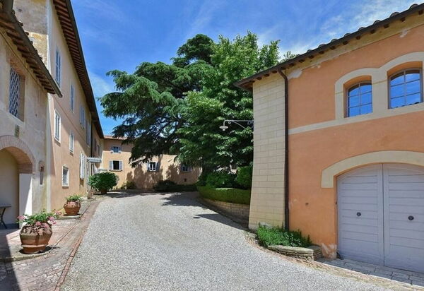 Villa Dal Ponte: Amenities, Balcony / Terrace / Patio, Building Exterior, Garden, Hot Tub, Pool, Spring, Summer, Wellness