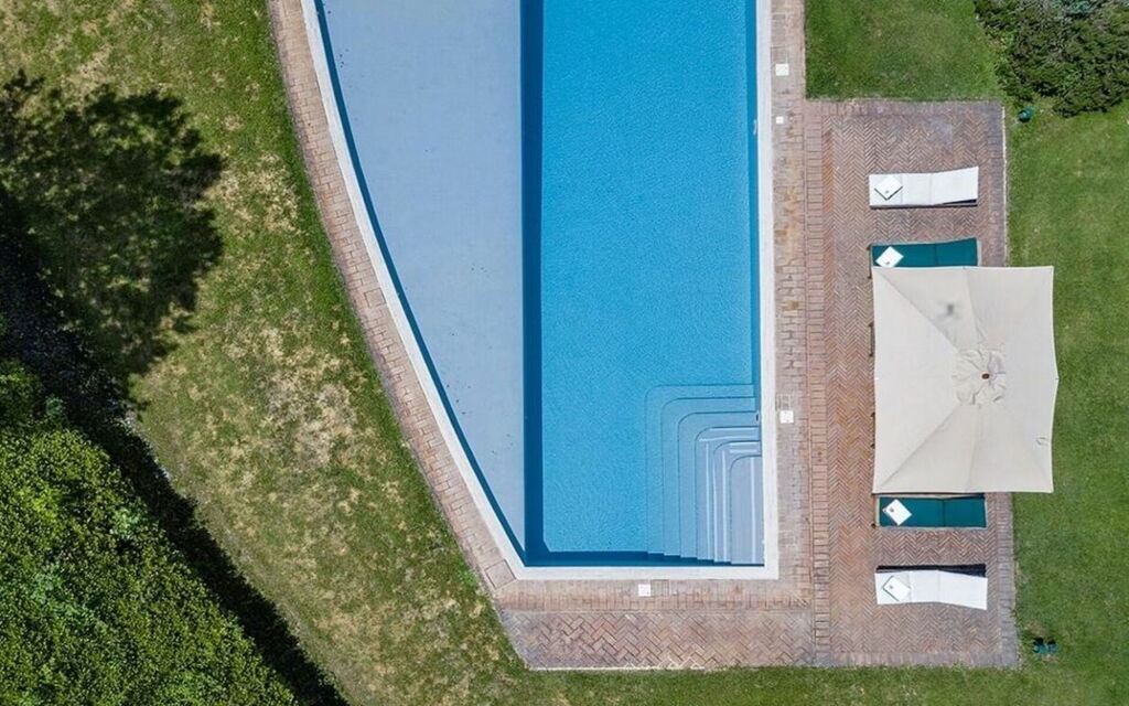 Villa Dal Ponte: Balcone / Terrazza / Patio, Benessere, Caratteristiche, Estate, Esterni, Giardino, Idromassaggio, Piscina, Primavera