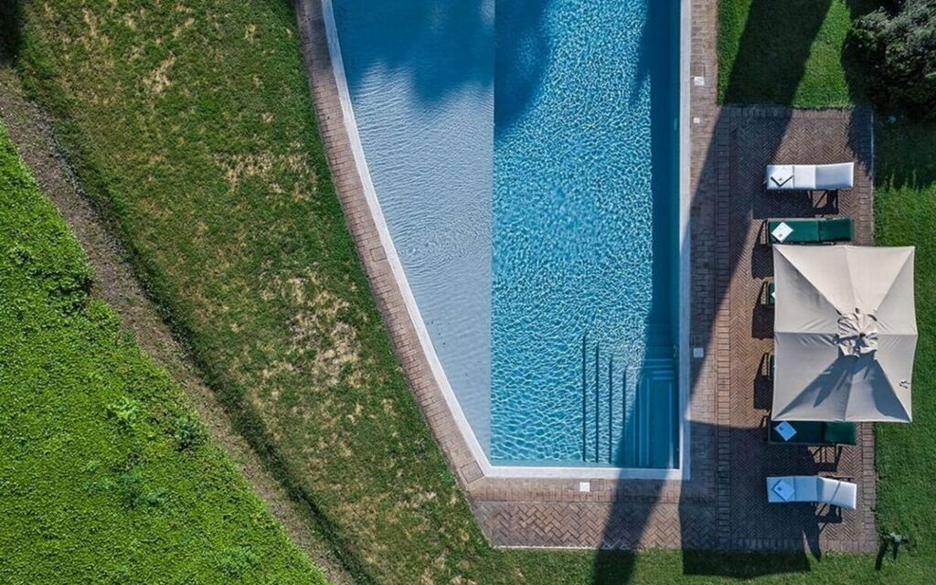 Villa Dal Ponte: Balcone / Terrazza / Patio, Benessere, Caratteristiche, Estate, Esterni, Giardino, Idromassaggio, Piscina, Primavera