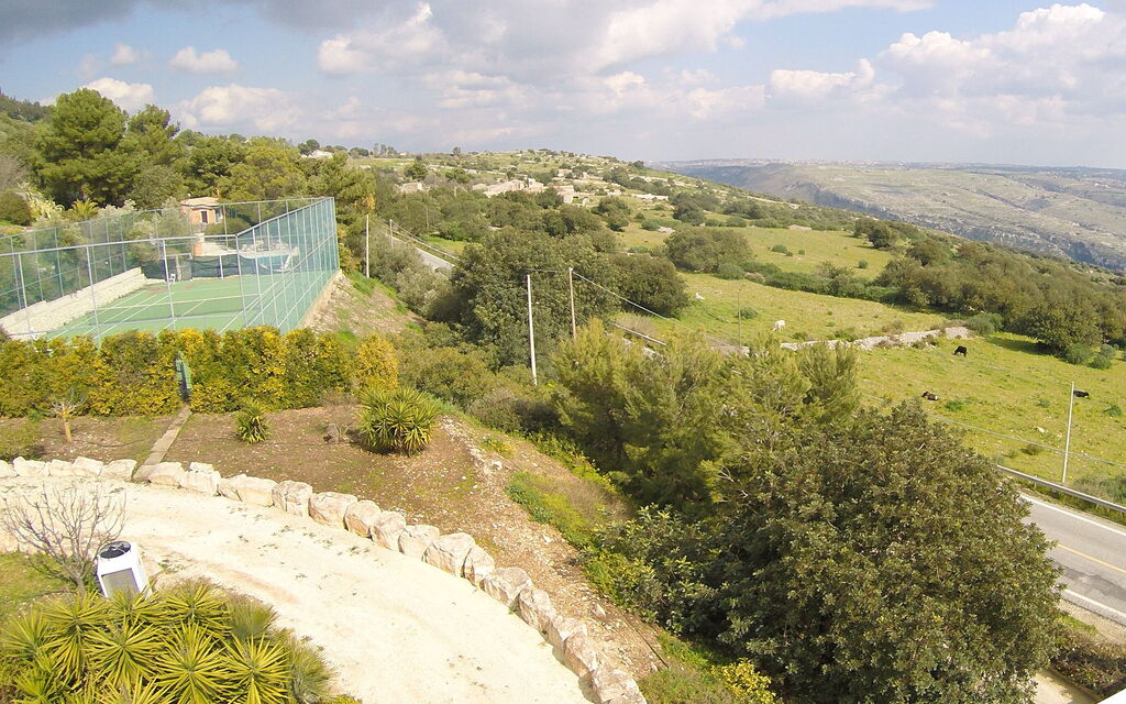 Villa Infinity: Caratteristiche, Dettagli della stanza, Piscina, Primavera