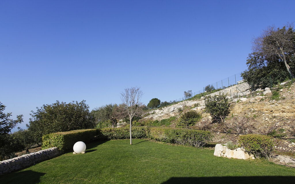 Villa Infinity: Caratteristiche, Dettagli della stanza, Piscina, Primavera