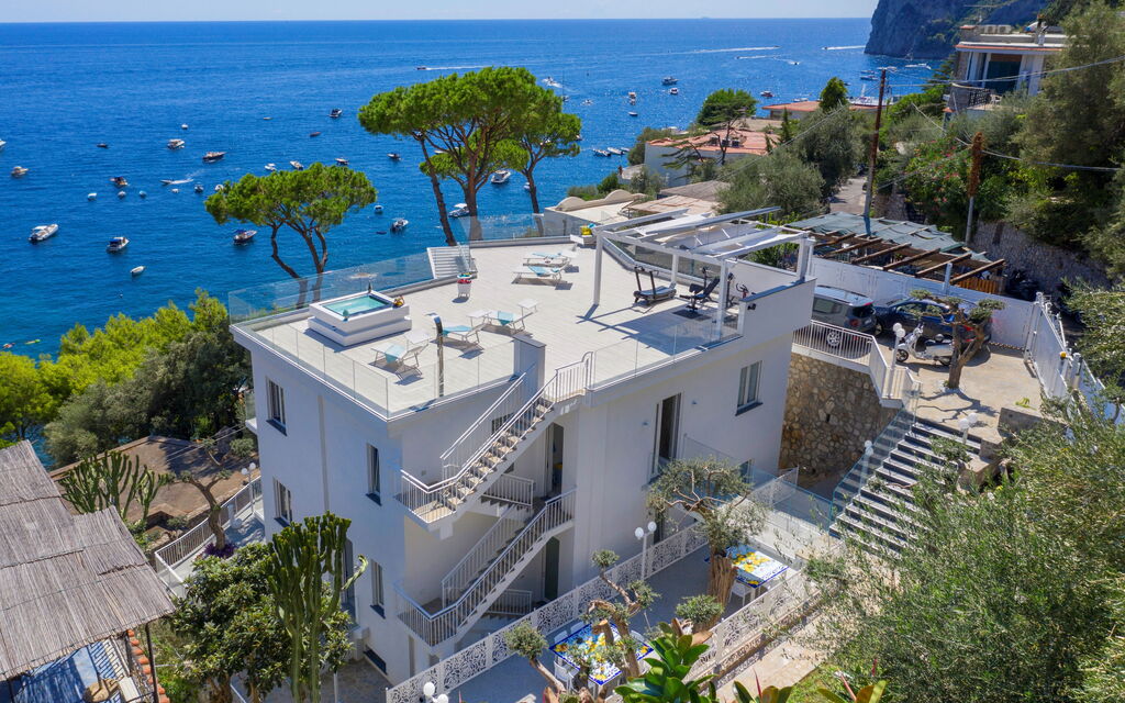Villa Neri: Balcony / Terrace / Patio, Building Exterior, Garden, Main Entrance, Pool, Spring, Summer