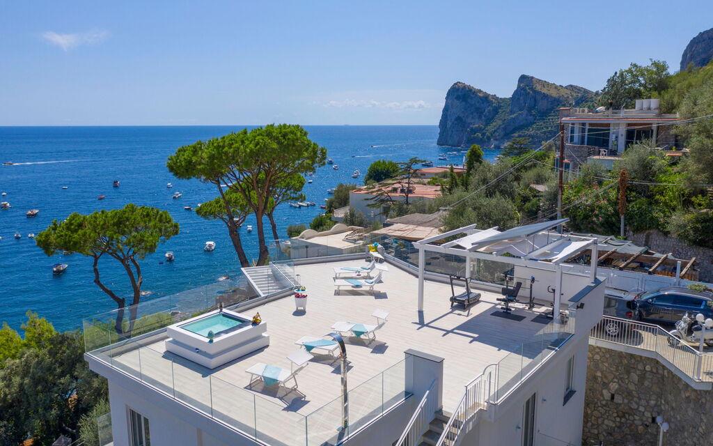 Villa Neri: Balcony / Terrace / Patio, Building Exterior, Garden, Main Entrance, Pool, Spring, Summer