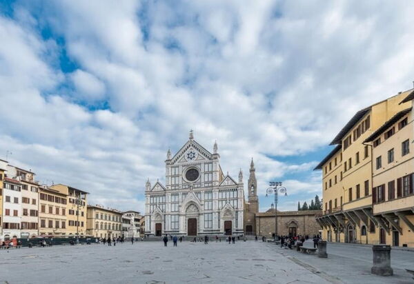 Palazzo Delle Croci: all'aperto, Attività, Caratteristiche, Estate, Primavera, Servizi