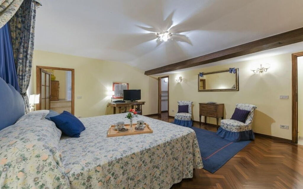 Palazzo Delle Croci - 