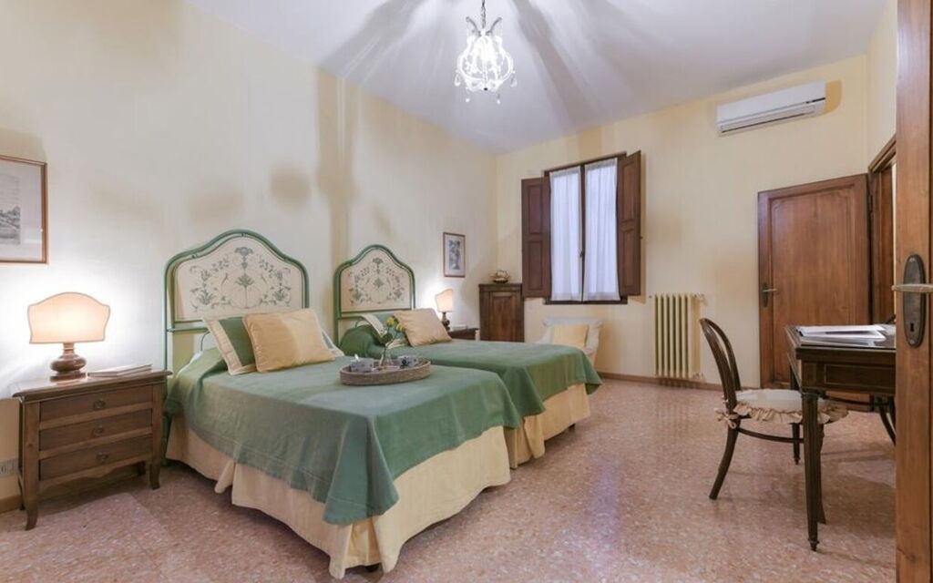 Palazzo Delle Croci - 