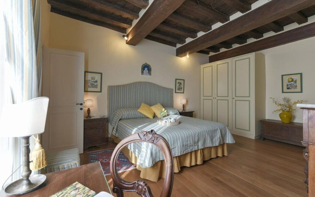 Palazzo Delle Croci - 