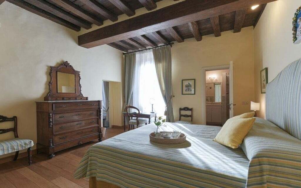 Palazzo Delle Croci - 