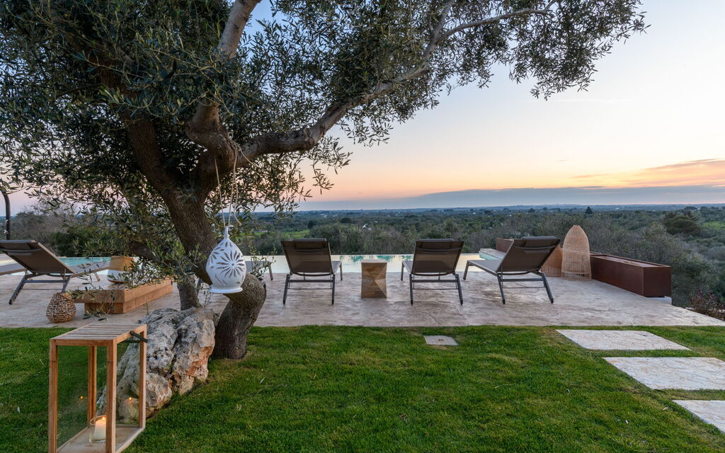 Villa Trullo Il Pajaro: Activities, Amenities, Balcony / Terrace / Patio, Building Exterior, Garden, Kitchen, Main Entrance, Pool, Spring, Summer