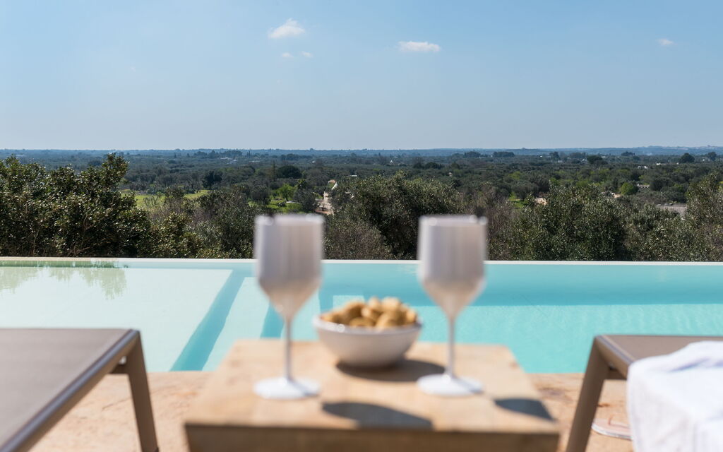 Villa Trullo Il Pajaro: Activities, Amenities, Balcony / Terrace / Patio, Building Exterior, Garden, Kitchen, Main Entrance, Pool, Spring, Summer