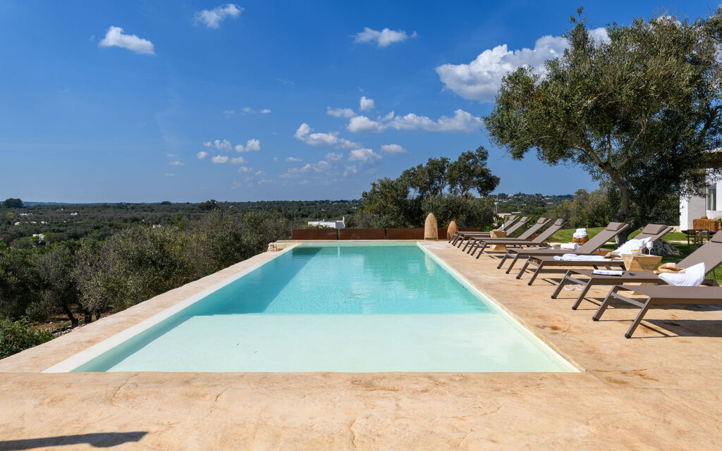 Villa Trullo Il Pajaro: Activities, Amenities, Balcony / Terrace / Patio, Building Exterior, Garden, Kitchen, Main Entrance, Pool, Spring, Summer