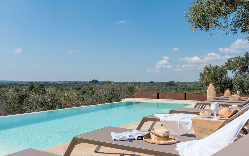 Villa Trullo Il Pajaro: Activities, Amenities, Balcony / Terrace / Patio, Building Exterior, Garden, Kitchen, Main Entrance, Pool, Spring, Summer