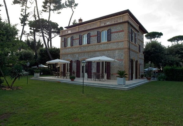 Villa Emma: Attività, Balcone / Terrazza / Patio, Benessere, Caratteristiche, Cibo, Entrata Principale, Estate, Esterni, Primavera, Servizi