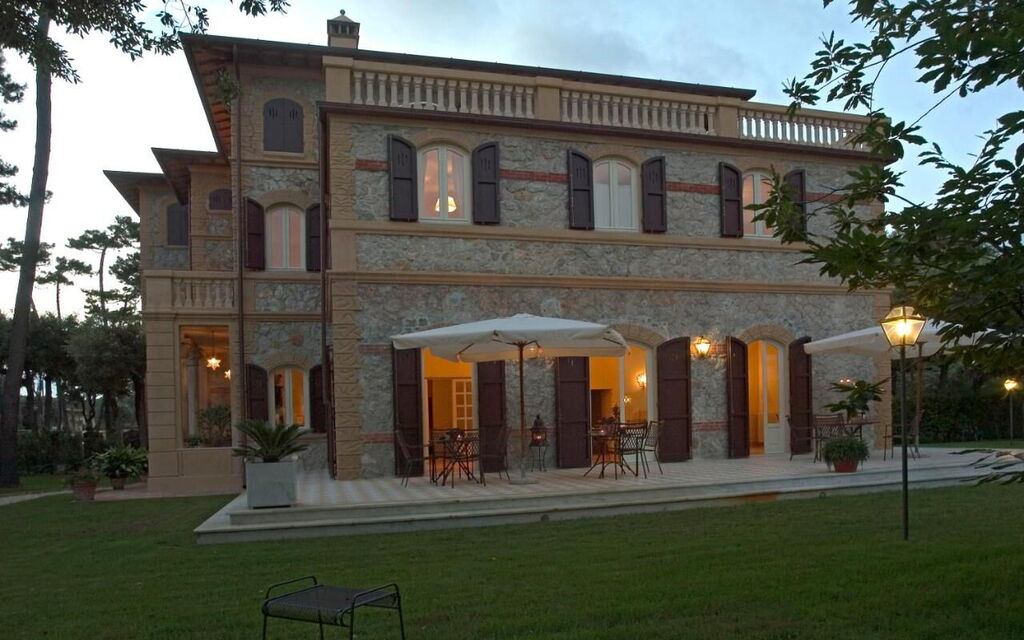 Villa Emma: Attività, Balcone / Terrazza / Patio, Benessere, Caratteristiche, Cibo, Entrata Principale, Estate, Esterni, Primavera, Servizi