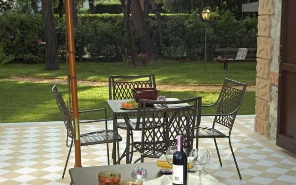 Villa Emma: Attività, Balcone / Terrazza / Patio, Benessere, Caratteristiche, Cibo, Entrata Principale, Estate, Esterni, Primavera, Servizi