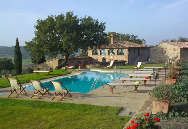 Villa Fontanini: Activities, Amenities, Building Exterior, Main Entrance, Pool, Spring, Summer