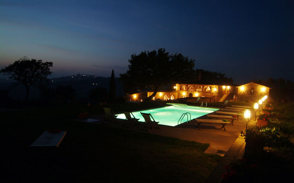 Villa Fontanini: Activities, Amenities, Building Exterior, Main Entrance, Pool, Spring, Summer