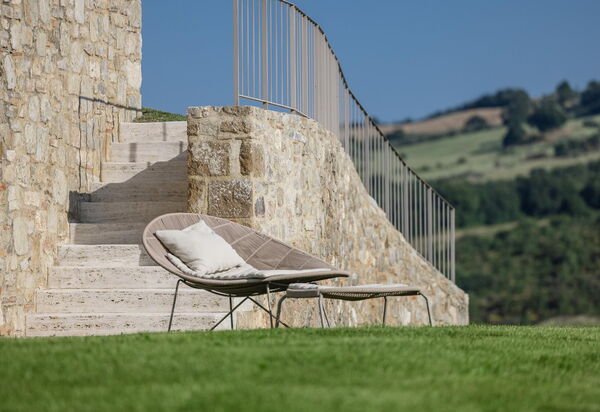 Villa Tessaroni: all'aperto, Attività, Balcone / Terrazza / Patio, Benessere, Camera da letto, Caratteristiche, Entrata Principale, Estate, Esterni, Idromassaggio, Primavera, Shopping