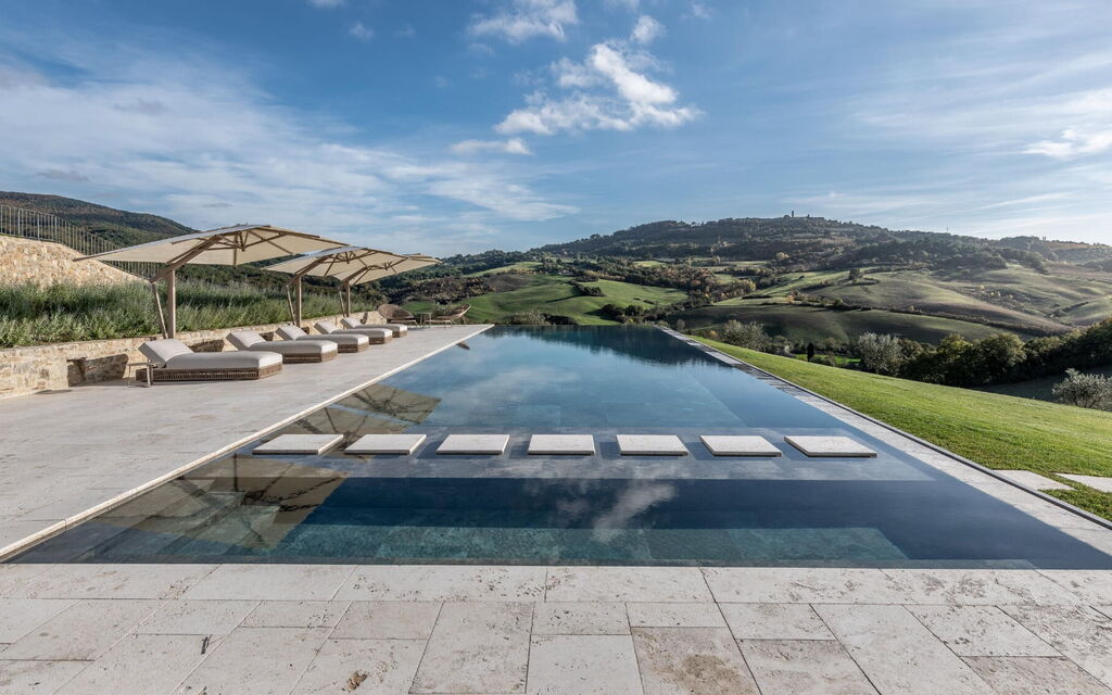 Villa Tessaroni: all'aperto, Attività, Balcone / Terrazza / Patio, Benessere, Camera da letto, Caratteristiche, Entrata Principale, Estate, Esterni, Idromassaggio, Primavera, Shopping