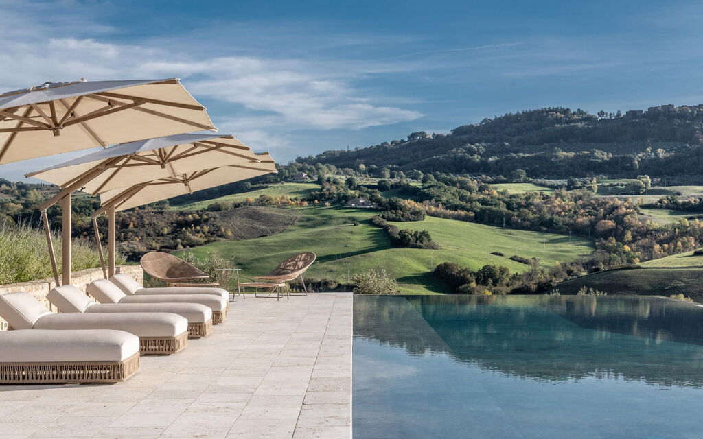 Villa Tessaroni: all'aperto, Attività, Balcone / Terrazza / Patio, Benessere, Camera da letto, Caratteristiche, Entrata Principale, Estate, Esterni, Idromassaggio, Primavera, Shopping