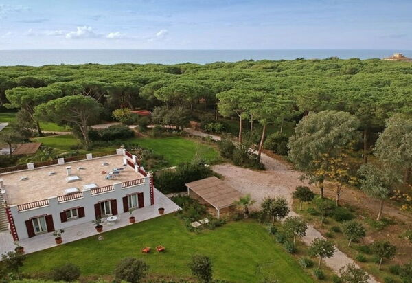 Villa Rossa: Attività, Bagno, Balcone / Terrazza / Patio, Caratteristiche, Estate, Esterni, Giardino, Piscina, Primavera