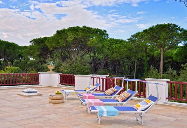 Villa Rossa: Attività, Bagno, Balcone / Terrazza / Patio, Caratteristiche, Estate, Esterni, Giardino, Piscina, Primavera