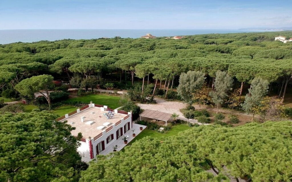 Villa Rossa: Attività, Bagno, Balcone / Terrazza / Patio, Caratteristiche, Estate, Esterni, Giardino, Piscina, Primavera