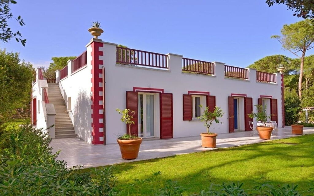 Villa Rossa: Attività, Bagno, Balcone / Terrazza / Patio, Caratteristiche, Estate, Esterni, Giardino, Piscina, Primavera