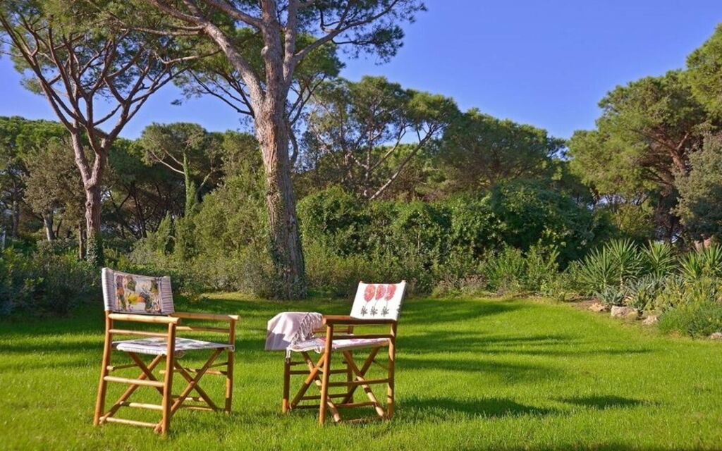 Villa Rossa: Attività, Bagno, Balcone / Terrazza / Patio, Caratteristiche, Estate, Esterni, Giardino, Piscina, Primavera