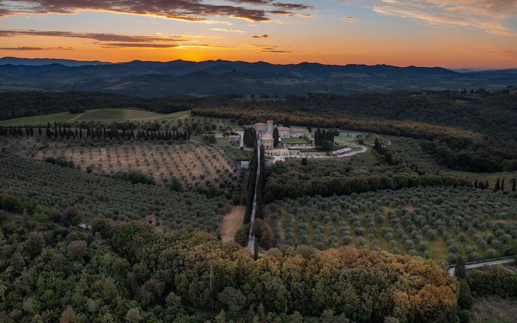 Villa Nero Scopeti: Activities, Balcony / Terrace / Patio, Building Exterior, Garden, Main Entrance, Spring, Summer