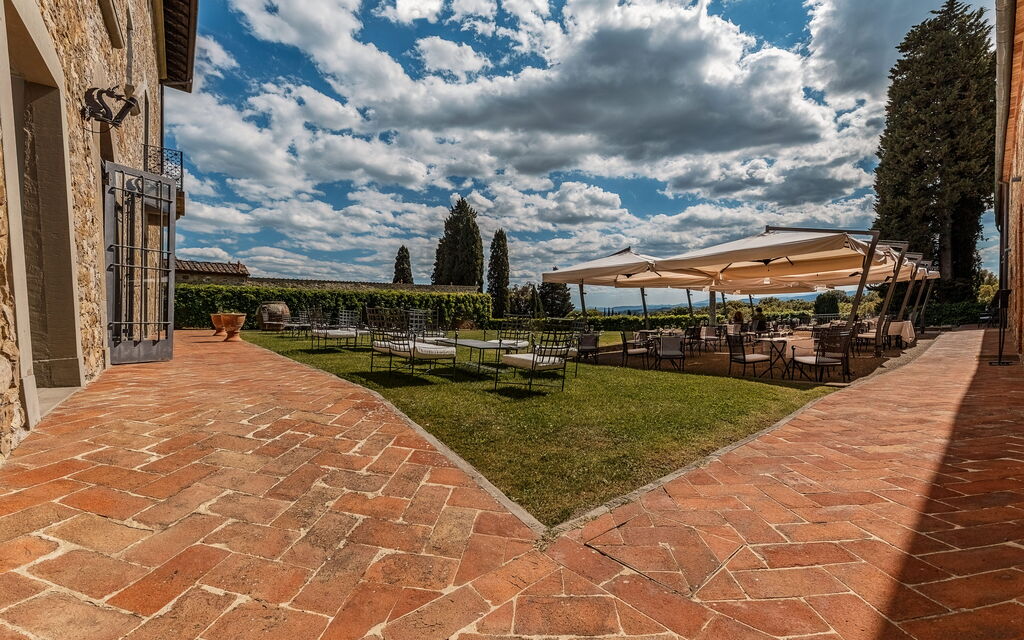 Villa Nero Scopeti: Activities, Balcony / Terrace / Patio, Building Exterior, Garden, Main Entrance, Spring, Summer