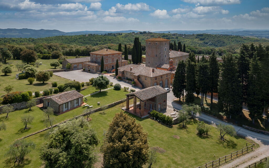 Villa Nero Scopeti: Activities, Balcony / Terrace / Patio, Building Exterior, Garden, Main Entrance, Spring, Summer