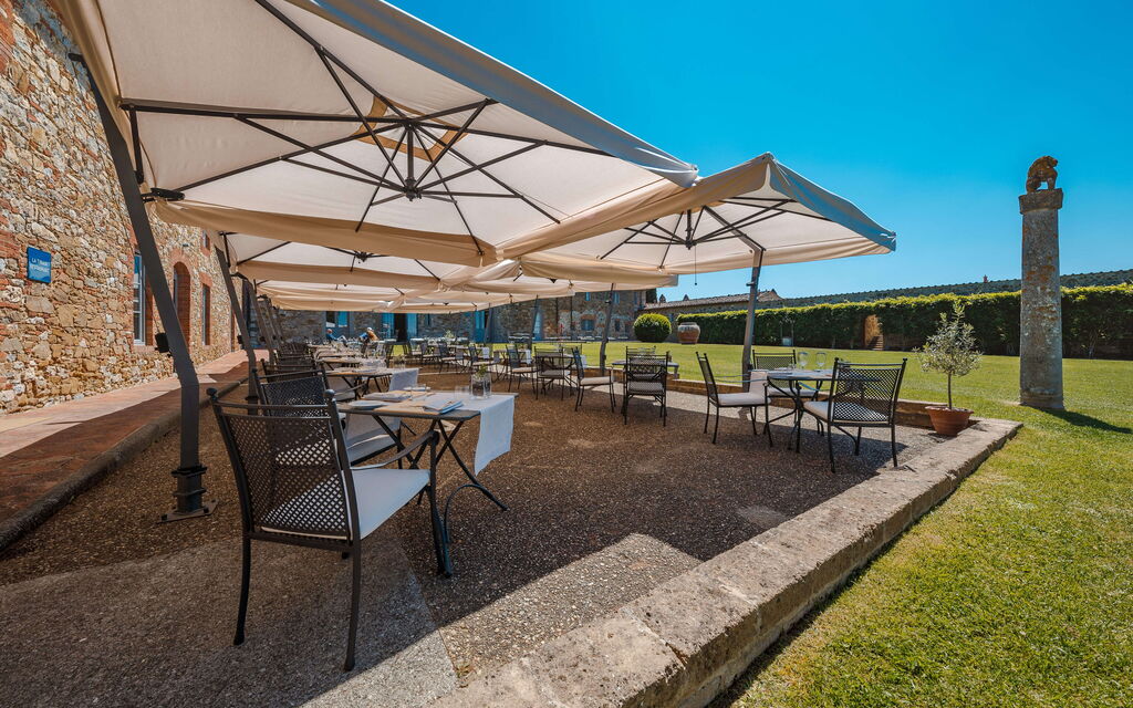 Villa Nero Scopeti: Activities, Balcony / Terrace / Patio, Building Exterior, Garden, Main Entrance, Spring, Summer