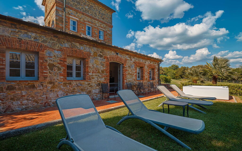 Villa Nero Scopeti: Activities, Balcony / Terrace / Patio, Building Exterior, Garden, Main Entrance, Spring, Summer
